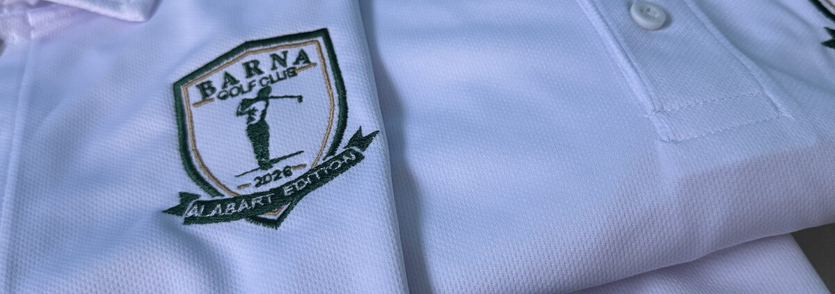 Polos blancos personalizados con el escudo de Barna Golf Club